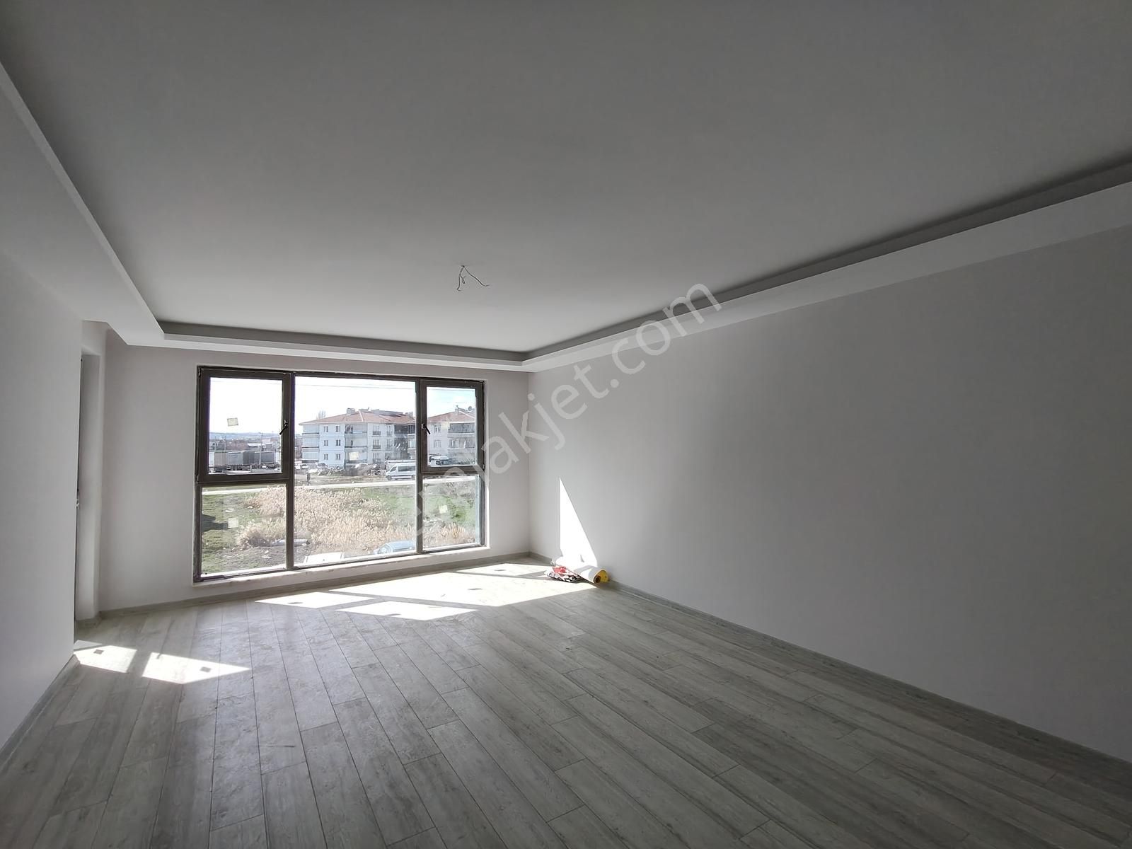 Sıfır,3+1 İskanlı,brüt 141m2, Asansör, Ebev. Banyo,yerden Isıtma - Görsel 3