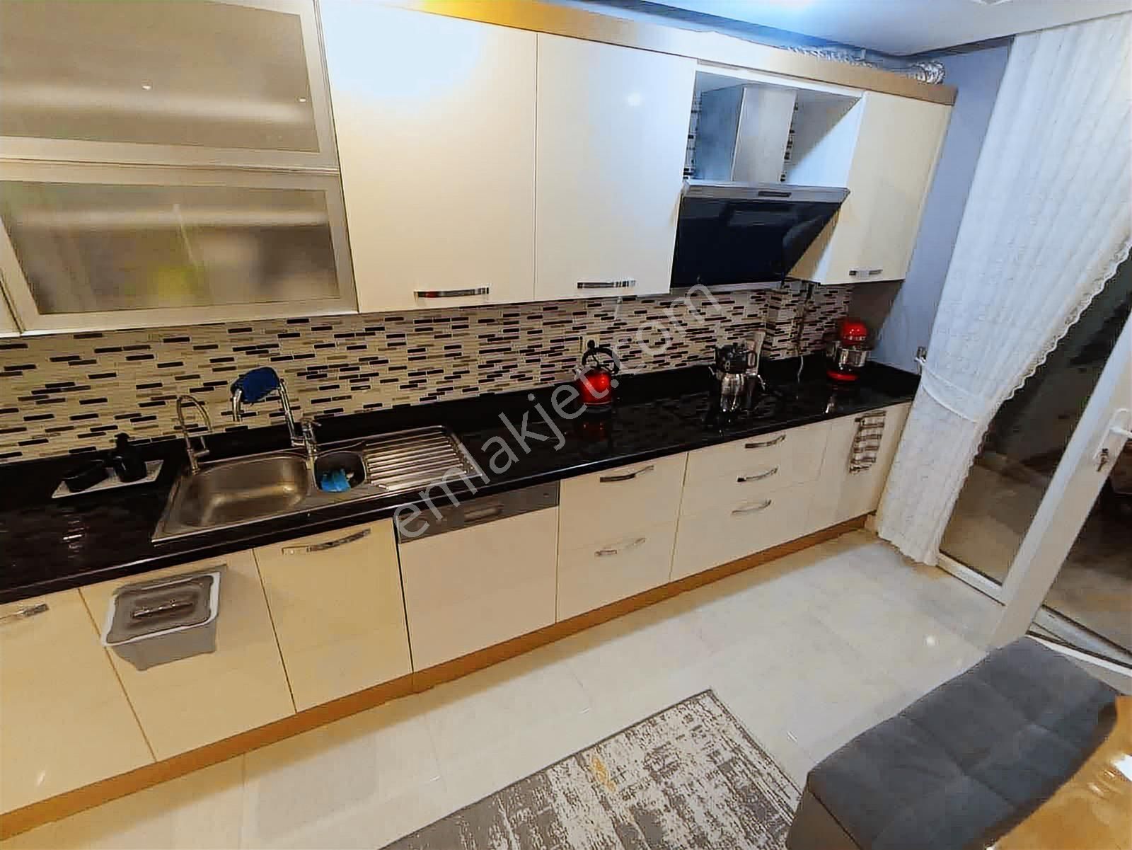 Büyükçekmece Gülsar Konutları Havuzlu Site Full Yapılı 3+1 Daire - Görsel 4