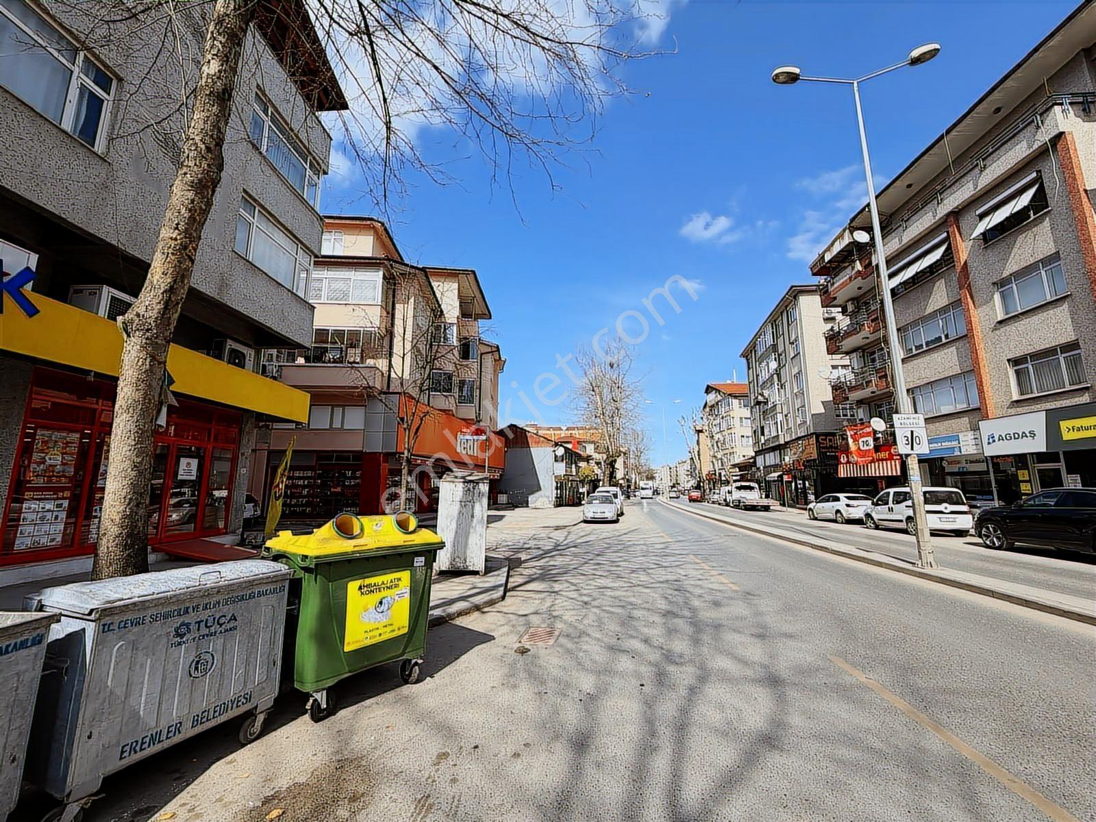Sakarya Erenler Mahallesi Sakarya Cd.kiralık Dükkan 300m2 - Görsel 4