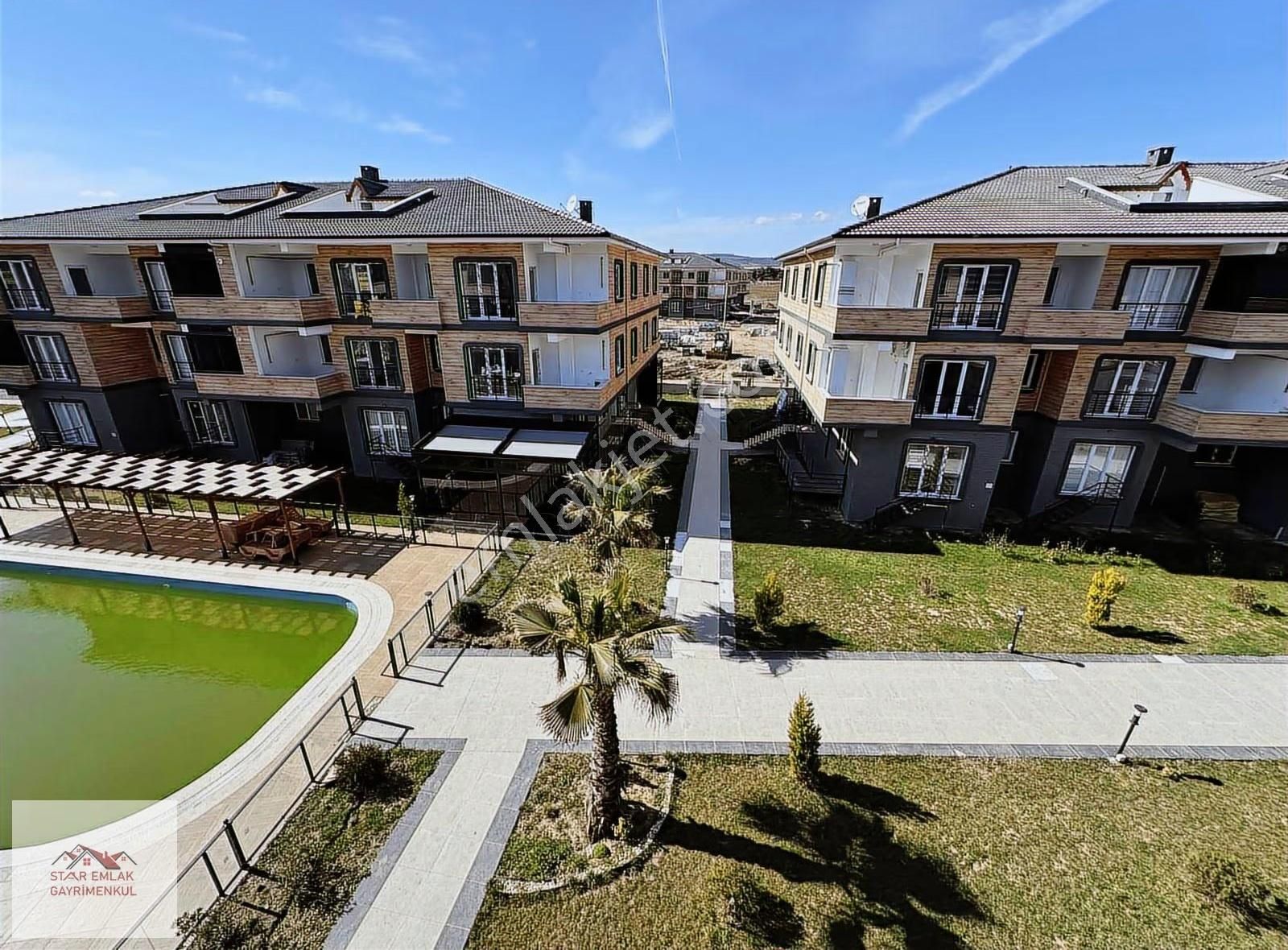 Kumbağ' Da Havuzlu Sitede 3+1 Havuza Cephe Satılık Lüks Daire - Görsel 32