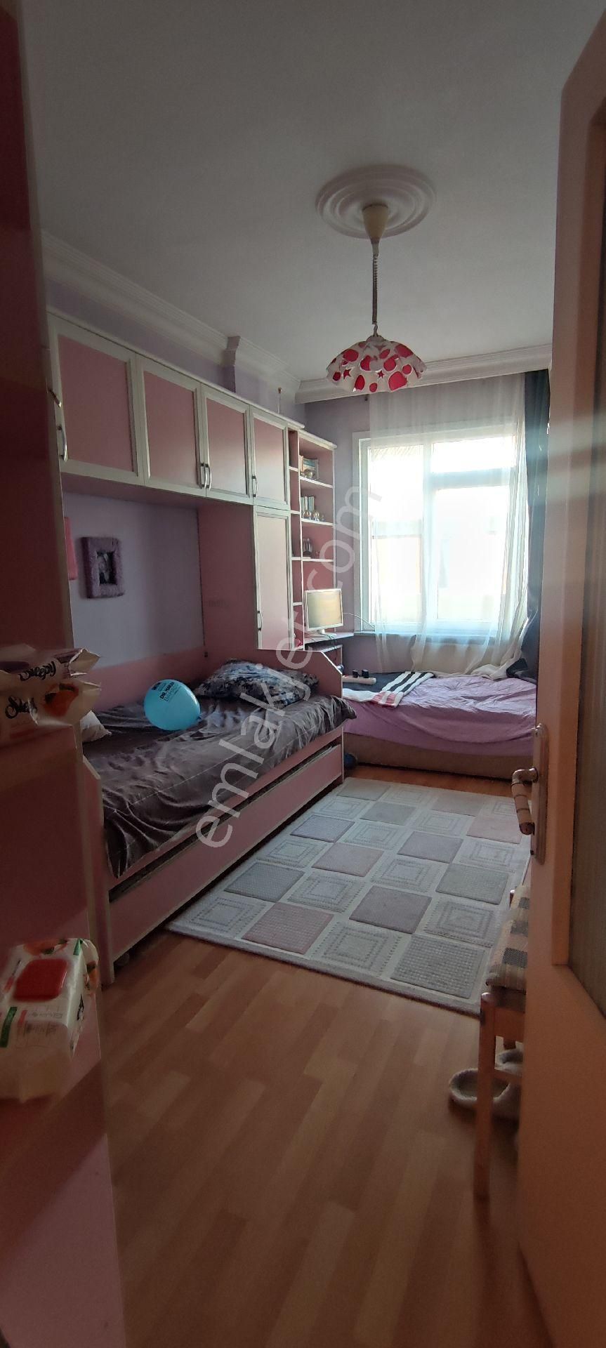 3+1 Net 100m2 5kat Mahmutbey Cad Başı Tabela Değeri Yüksek - Görsel 8