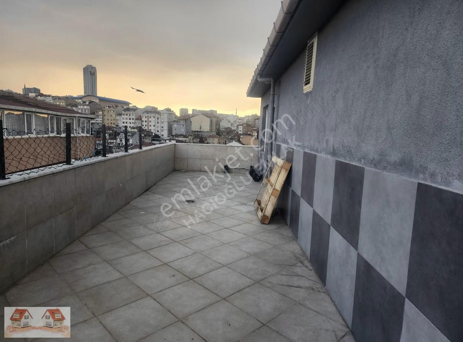 Cadde Üzeri Eşyalı_boş Büyük Teraslı 2+1 Daire - Görsel 10