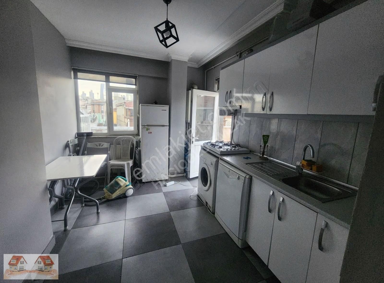 Cadde Üzeri Eşyalı_boş Büyük Teraslı 2+1 Daire - Görsel 14