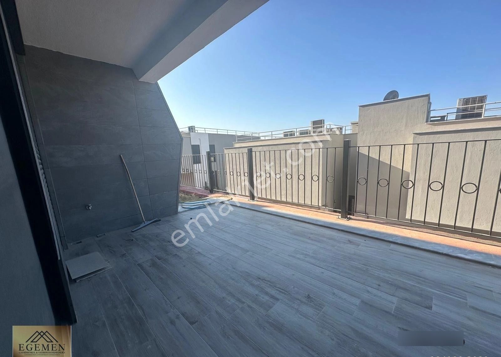 Kuşadası Değirmedere Mah. Bahçe Kullanımlı Satılık 2+1 Daire - Görsel 30