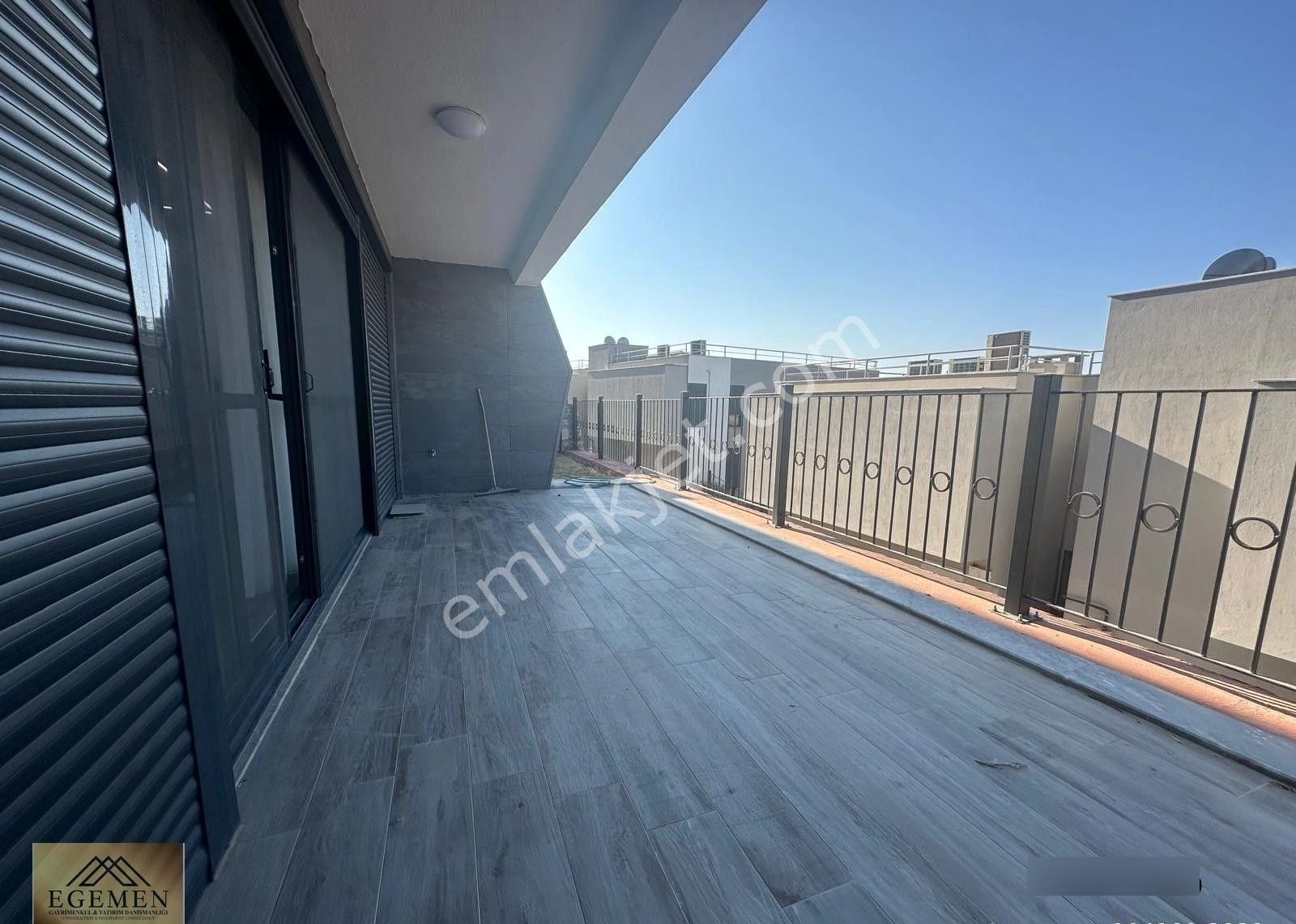 Kuşadası Değirmedere Mah. Bahçe Kullanımlı Satılık 2+1 Daire - Görsel 35