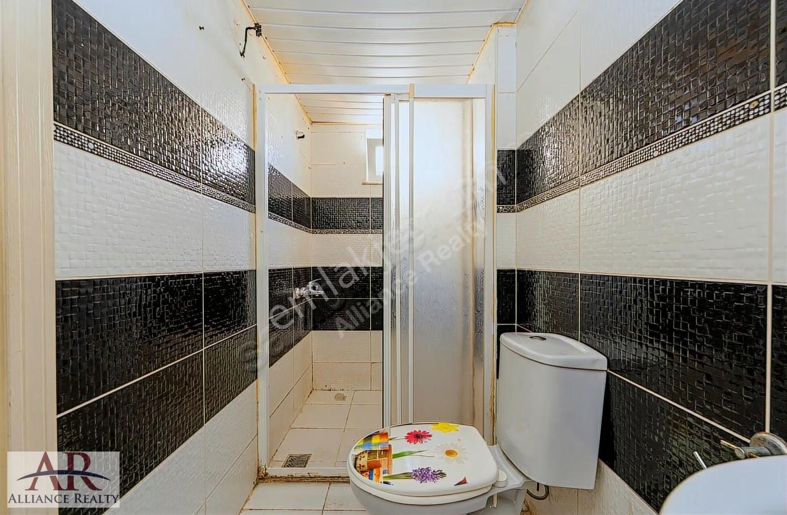 Park Ve Ana Cadde Cepheli Ayrı Mutfaklı 2+1 Arakat - Görsel 34