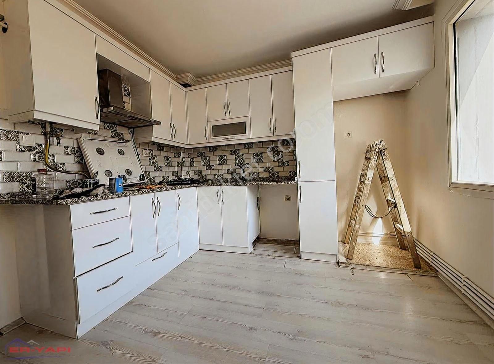 Er Yapı Metro & Kampüs Karşısı 3+1 D.gazlı Balkonlu Kiralık - Görsel 9