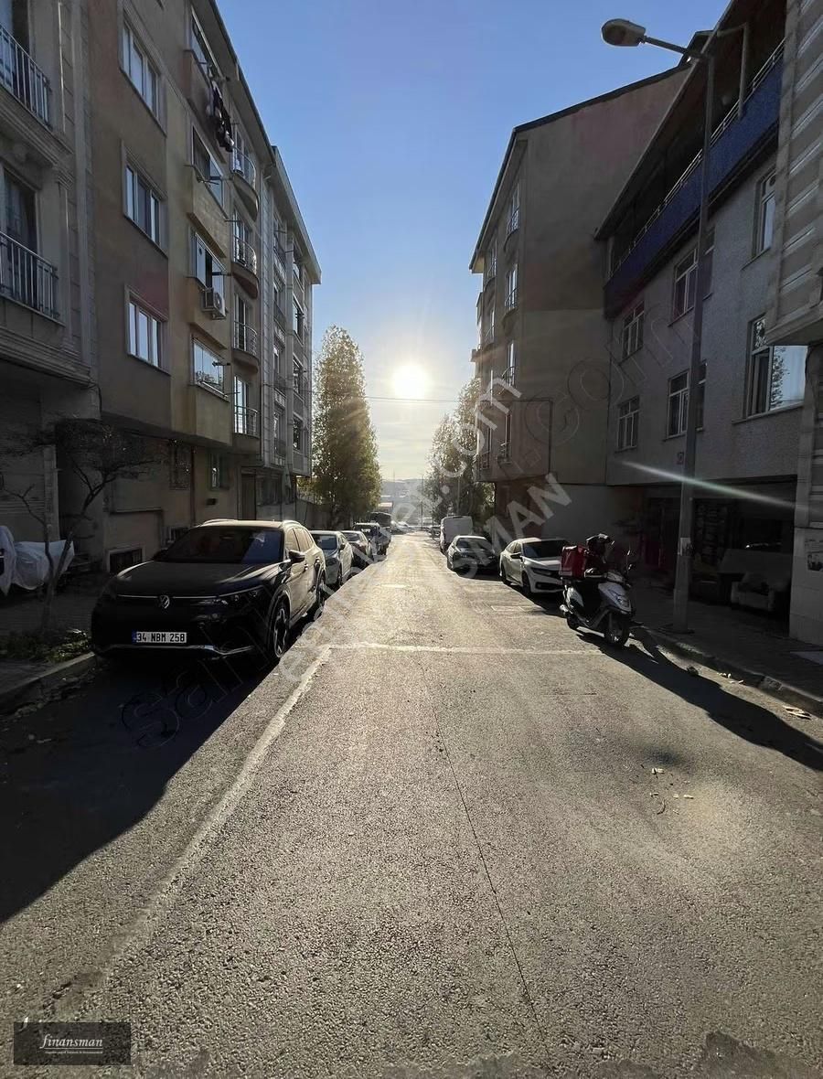 Orhan Gazi Mahallesinde..iyi Konumda..2+1 Bakımlı Daire - Görsel 10