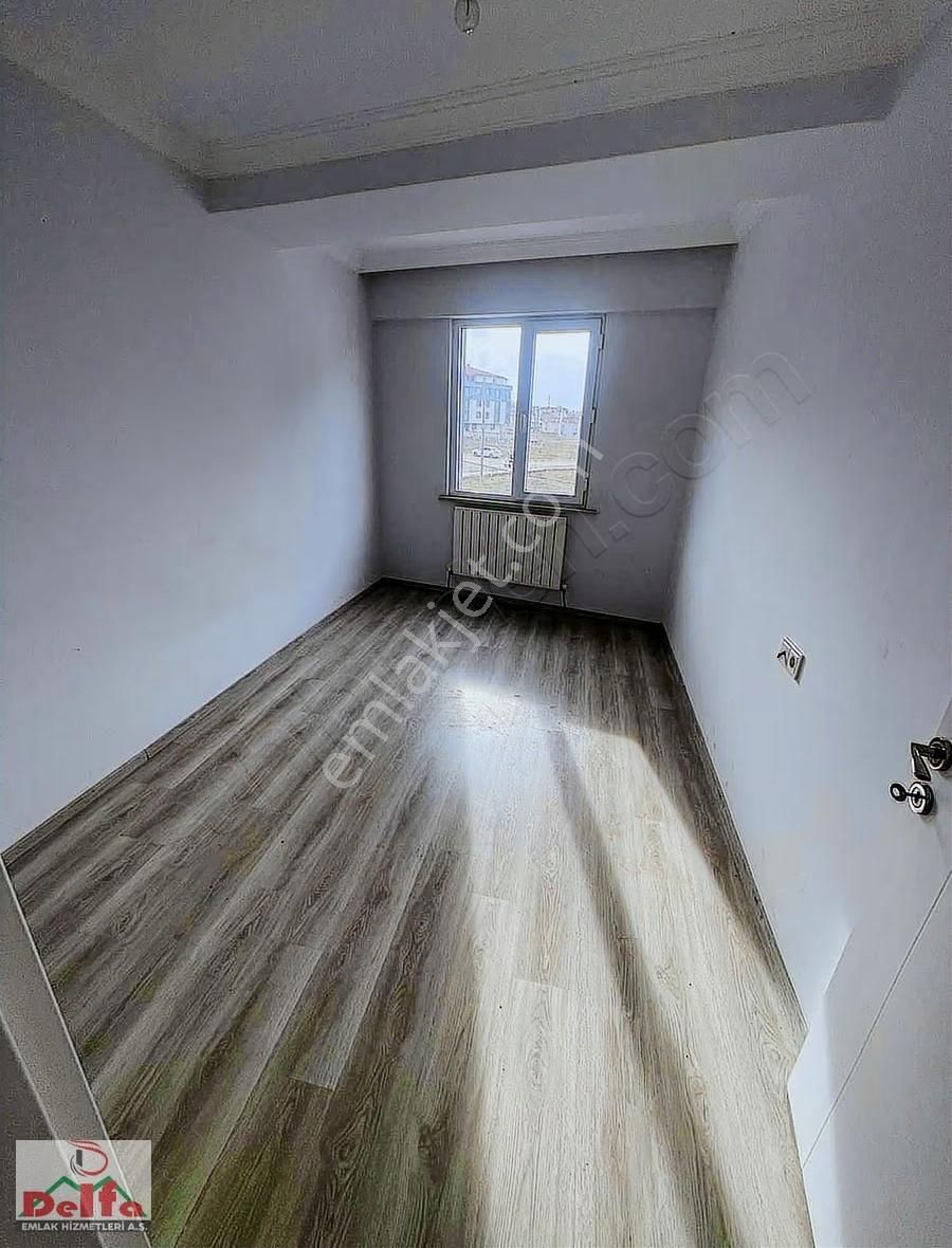 Kapaklı Yıldız Caddesi'nde 2 + 1 Ara Kat 100m2iskanlı Acil - Görsel 4