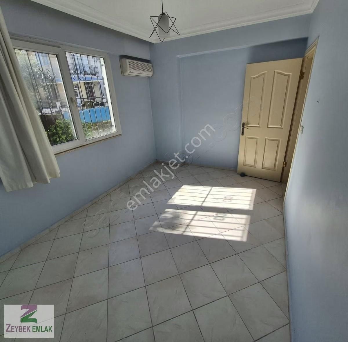 Foça Mah. Satılık 2+1 Bahçe Katı