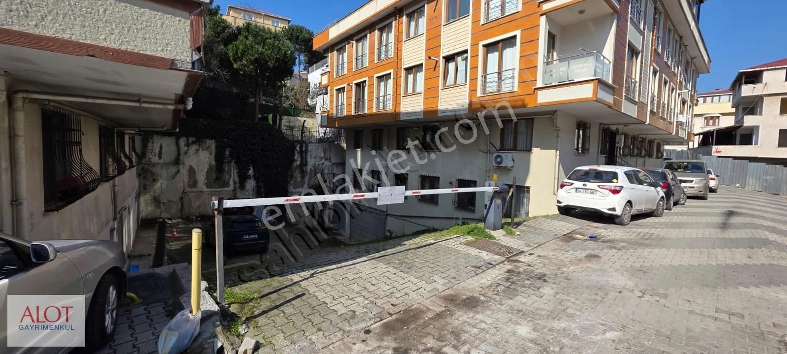 Üsküdar Kısıklı Otoparklı 2+1 - Görsel 2