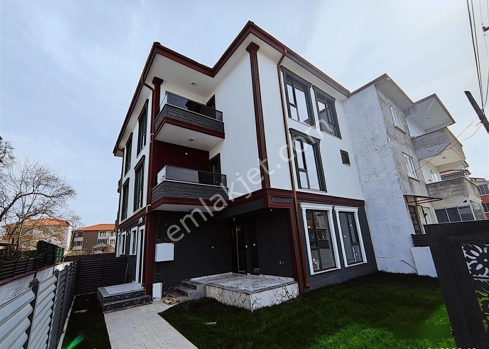 Karasu Merkezde Satılık Lüks Tripleks Villa - Görsel 34