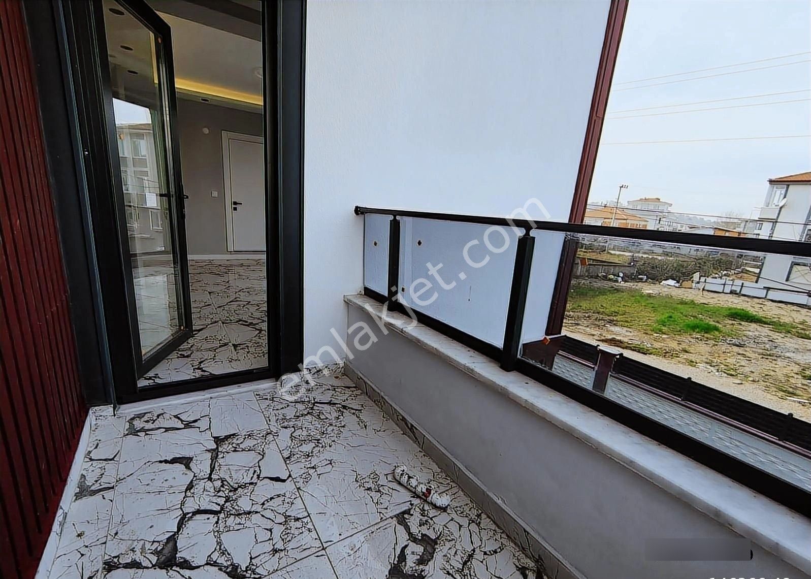 Karasu Merkezde Satılık Lüks Tripleks Villa - Görsel 12