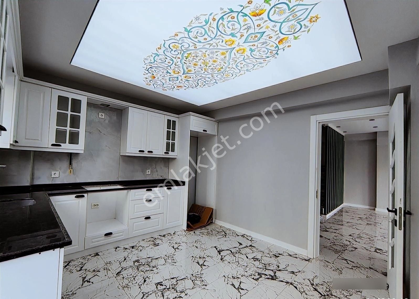 Karasu Merkezde Satılık Lüks Tripleks Villa - Görsel 14