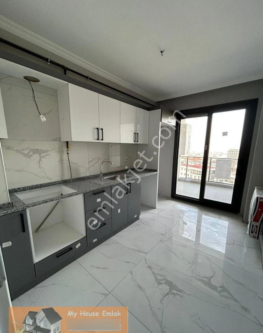 İzmir Gaziemir Sınırında Ebeveyn Banyolu 2+1 Kiralık Daire - Görsel 17