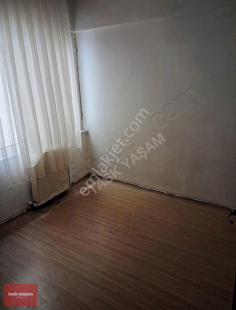 Tuzla İstasyon Mahallesi Marmaray Durağı Karşısı - Görsel 10