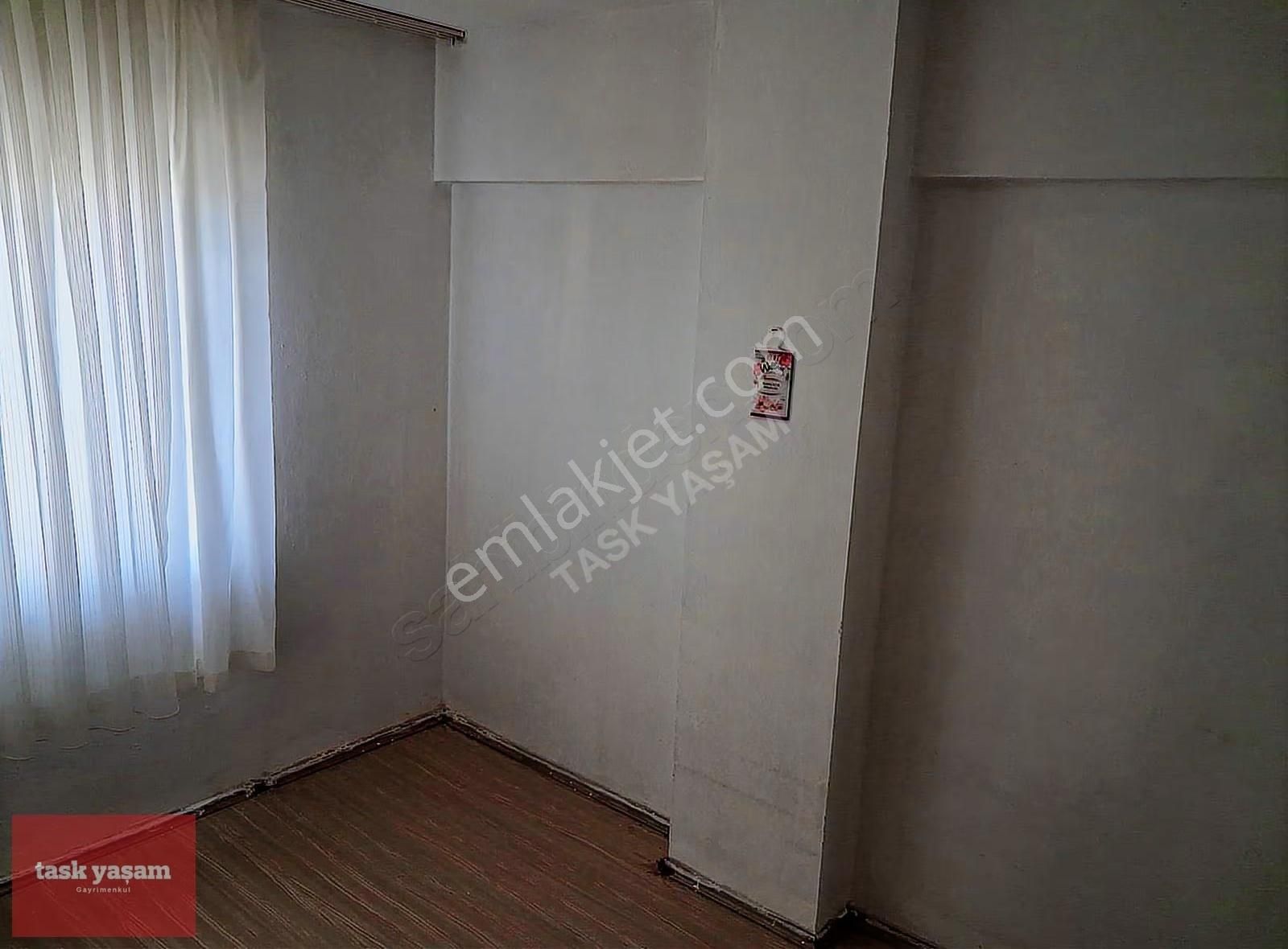 Tuzla İstasyon Mahallesi Marmaray Durağı Karşısı - Görsel 12