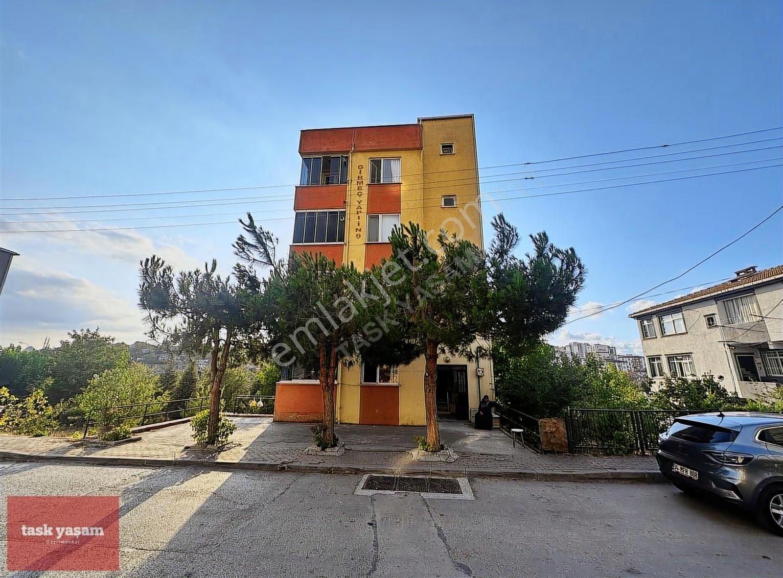 Çayırova Atatürk Mah'da Ayrı Girişli 4+2 Dubleks Satılık Daire