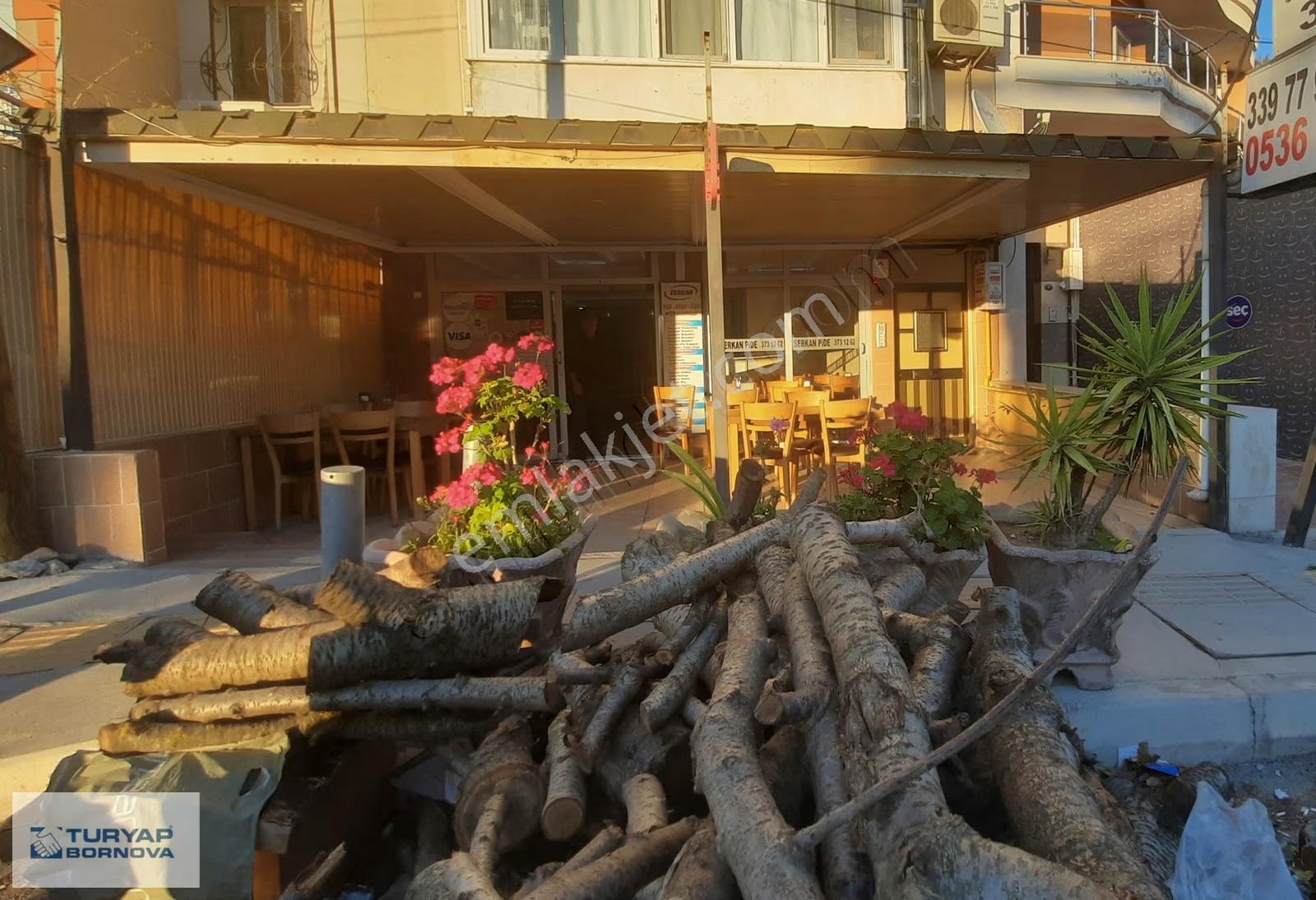 Bornova Atatürk Mah. Cadde Üzeri 90m² Satılık Dükkan - Görsel 2