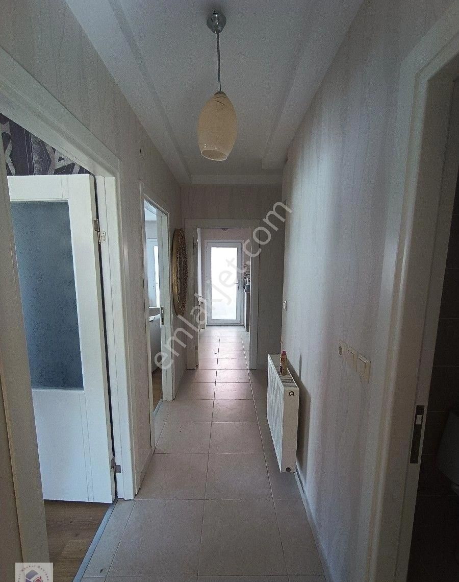 Akşemsettin Mahallesinde 2+1 Bagimsiz Mutfaklı Doğalgazlı Asansörlü Satılık Daire - Görsel 2