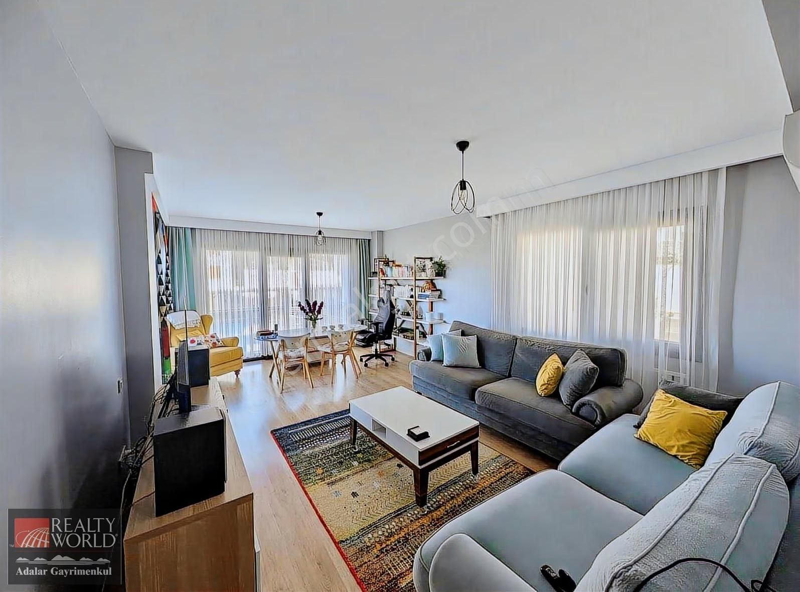 Seyir İstanbul'da Havuz Ve Peyzaj Manzaralı 2+1 Satılık Daire - Görsel 2