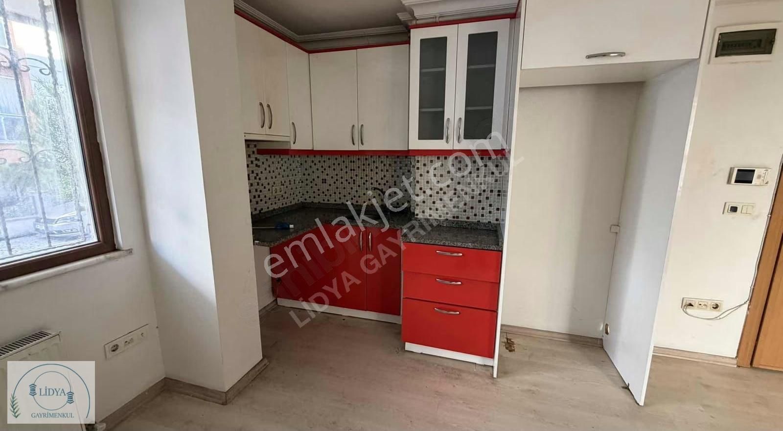 Kayışdağı Mh. Metroya10 Dk Yüksek Giriş 2+1 Dublex Otoparklı - Görsel 5