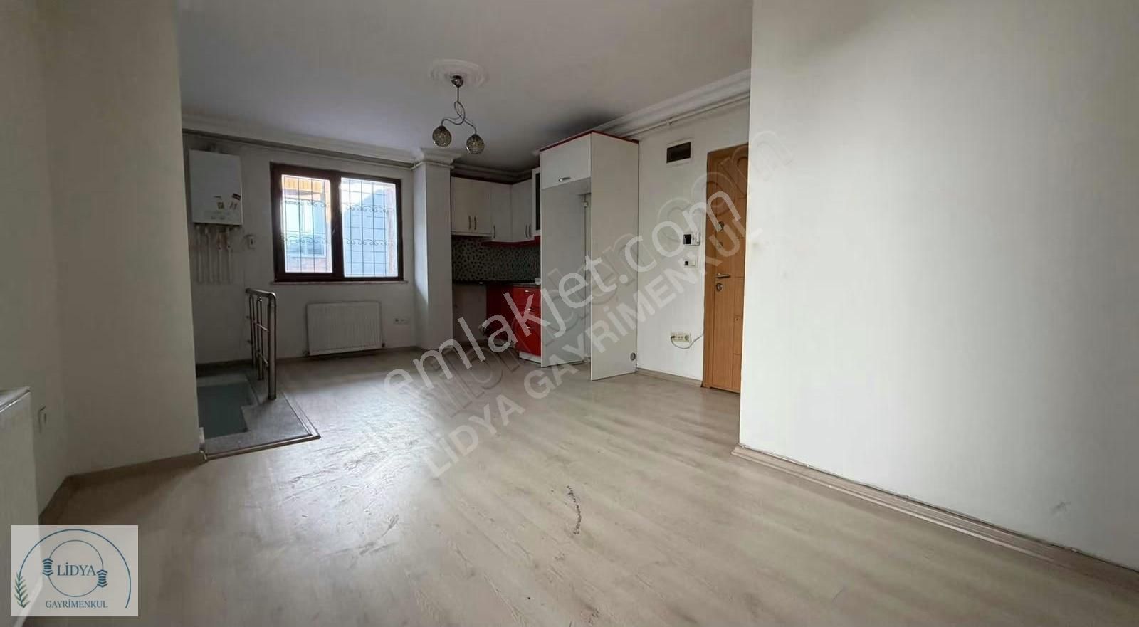 Kayışdağı Mh. Metroya10 Dk Yüksek Giriş 2+1 Dublex Otoparklı - Görsel 4