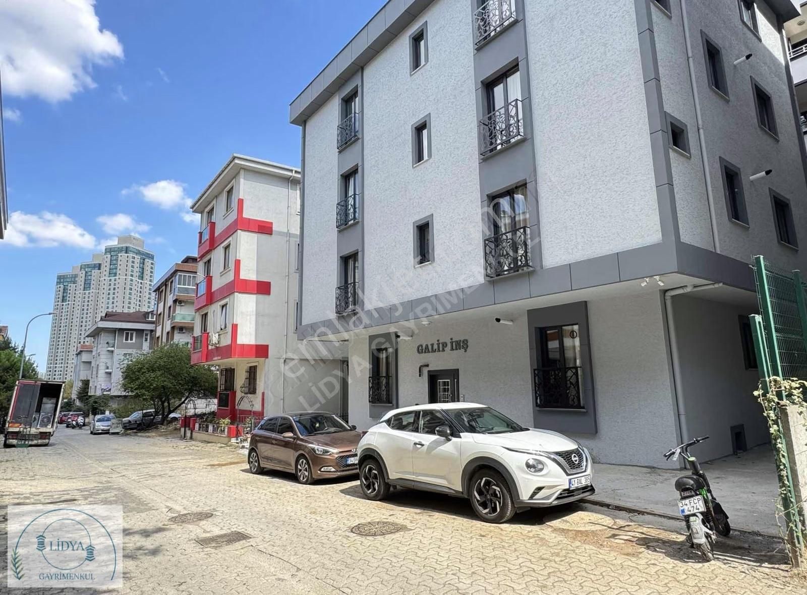 Kayışdağı Mh. Sıfır Binada Sıfır Eşyalı Faturalar Dahil 1+1 - Görsel 14