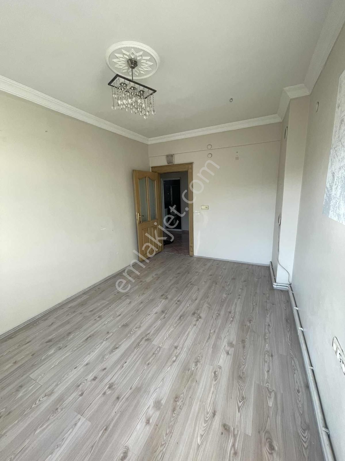 Koru Emlaktan 2+1=110m2 Son Kat Fırsat Daire Kiralıktır - Görsel 16