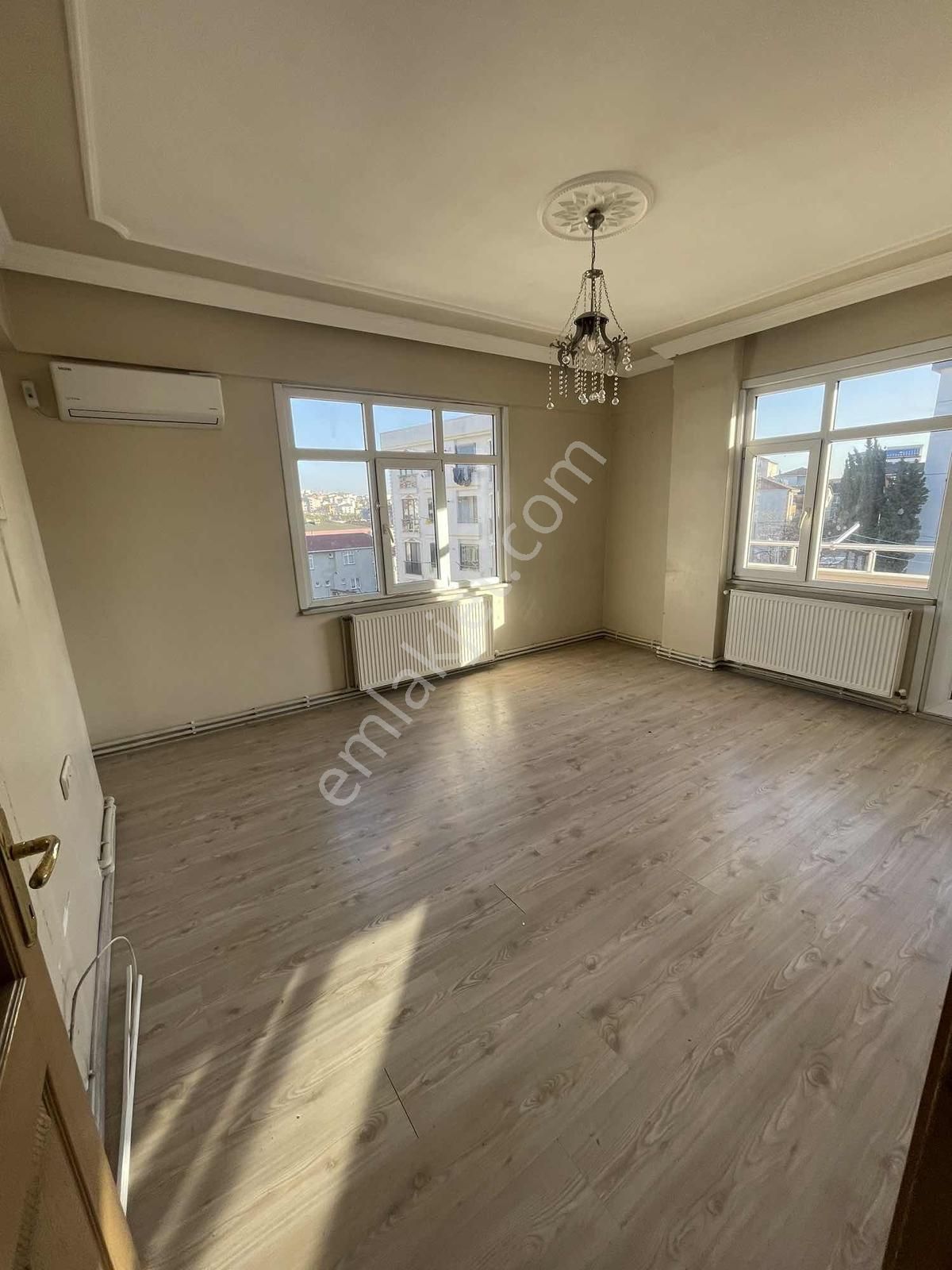 Koru Emlaktan 2+1=110m2 Son Kat Fırsat Daire Kiralıktır - Görsel 13