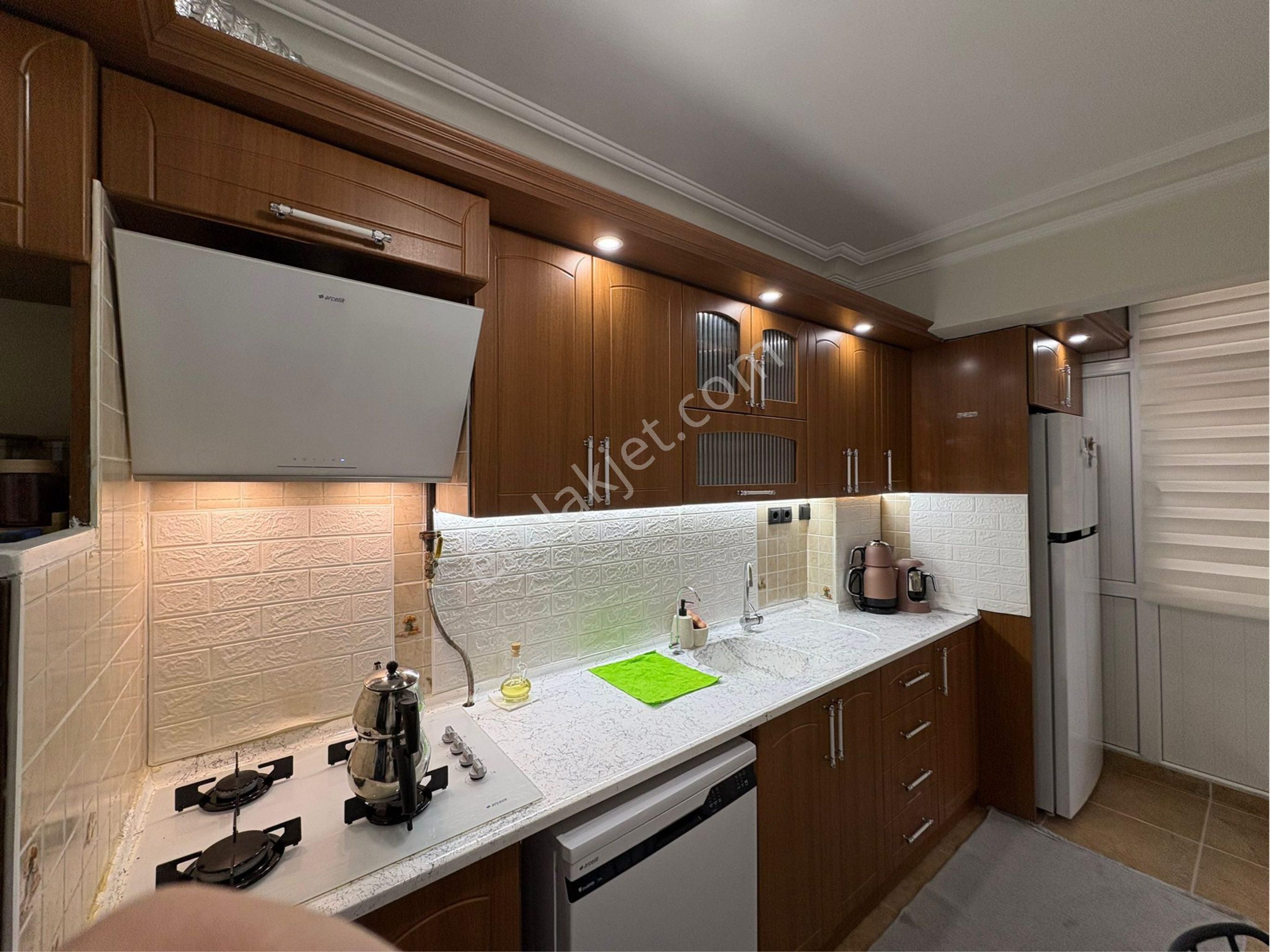 Furkan Emlaktan Adalet Mah 4.kat 3+1 135m2 Full Eşyalı Satılık Krediye Uygun Fırsat Daıre - Görsel 2