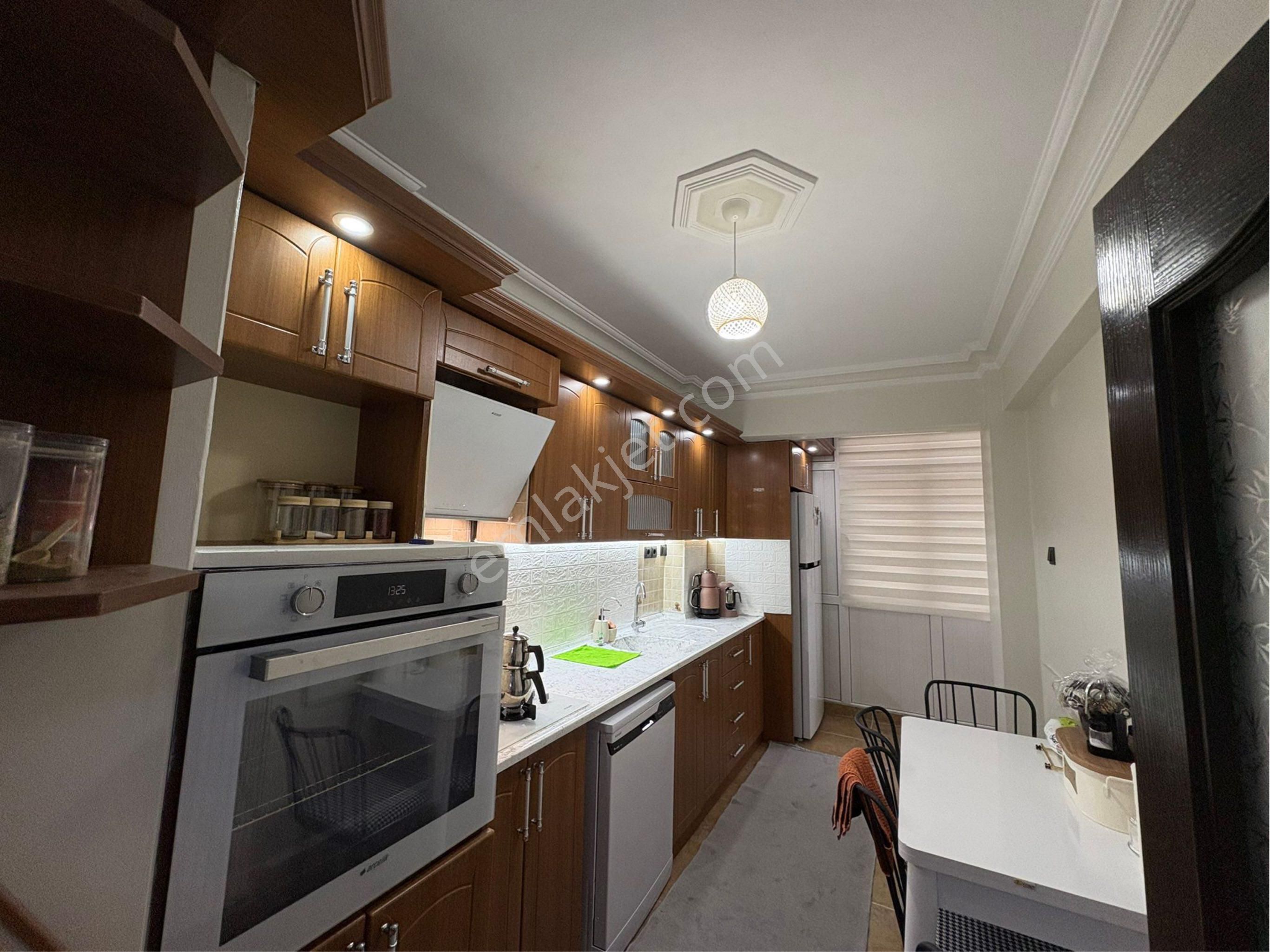 Furkan Emlaktan Adalet Mah 4.kat 3+1 135m2 Full Eşyalı Satılık Krediye Uygun Fırsat Daıre - Görsel 4