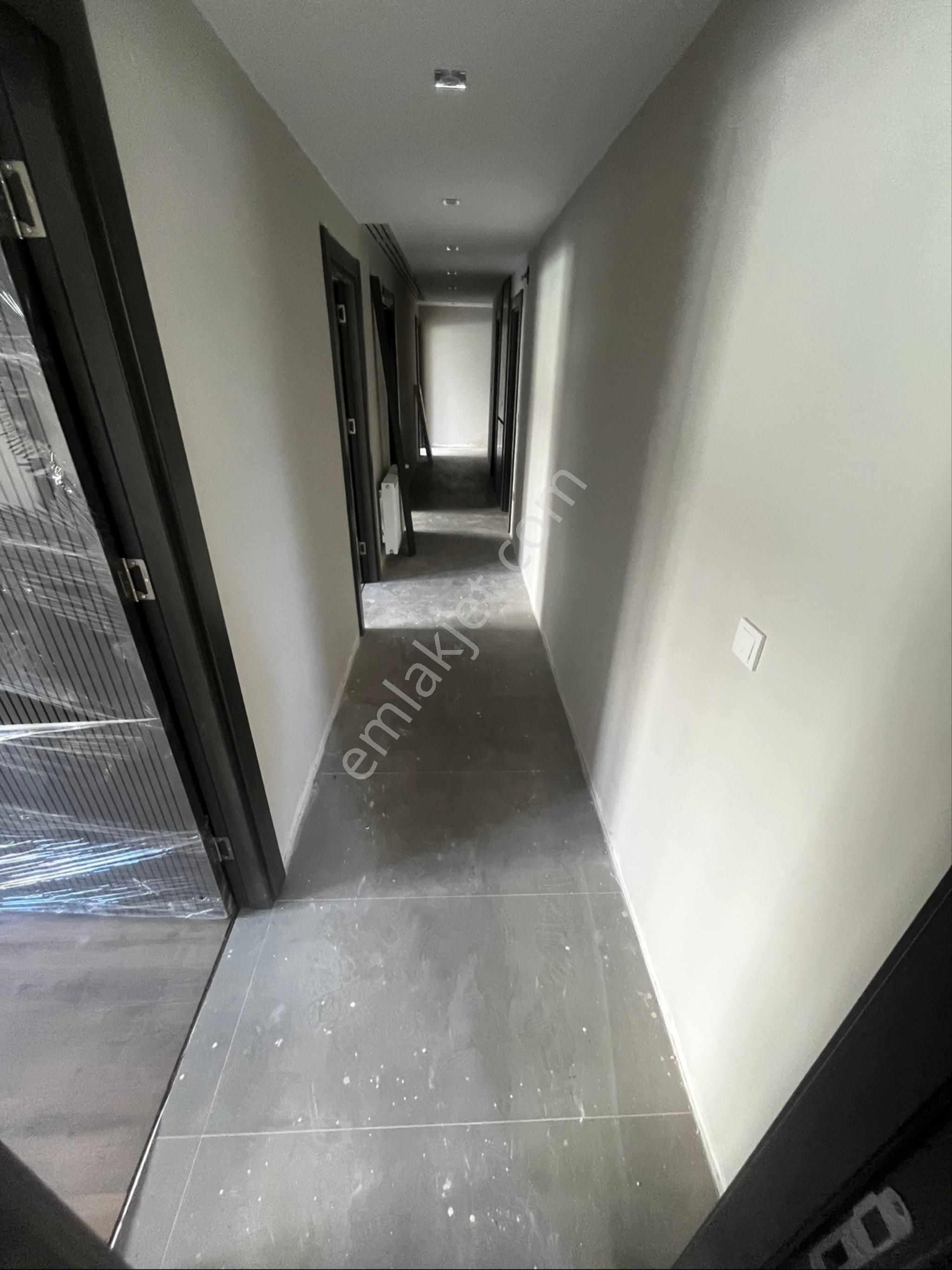 Kıyıboyun’da Blvr Üzeri Full Sosyal Donatılı 3+1 Bahçe Katı !! - Görsel 3