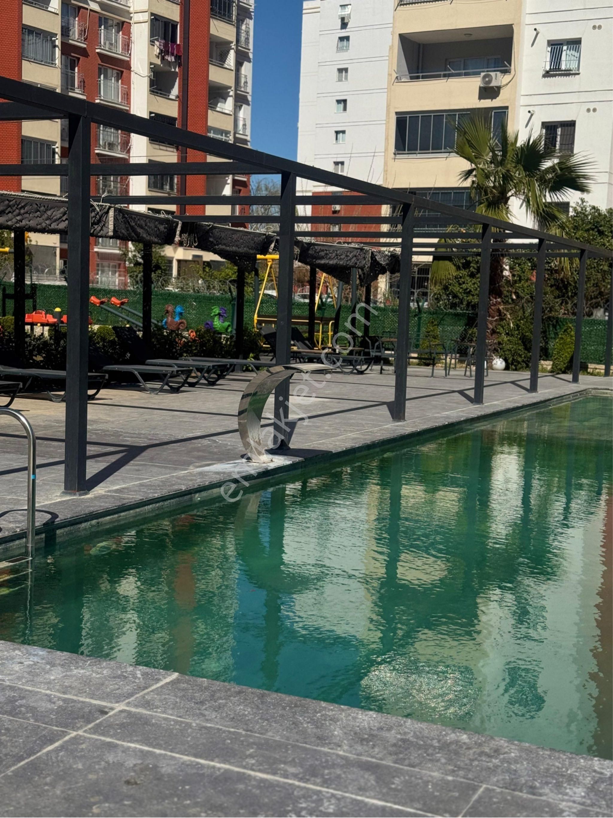 Kıyıboyun’da Blvr Üzeri Full Sosyal Donatılı 3+1 Bahçe Katı !!