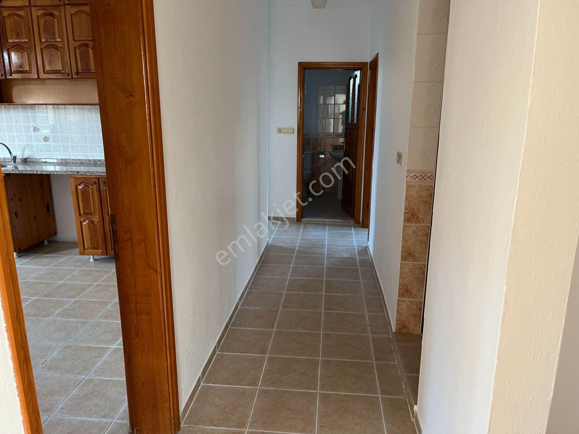 Babataşı Mah. 805 Sk. No27. Zemın Kat 3+1 Daire Kiralık - Görsel 3