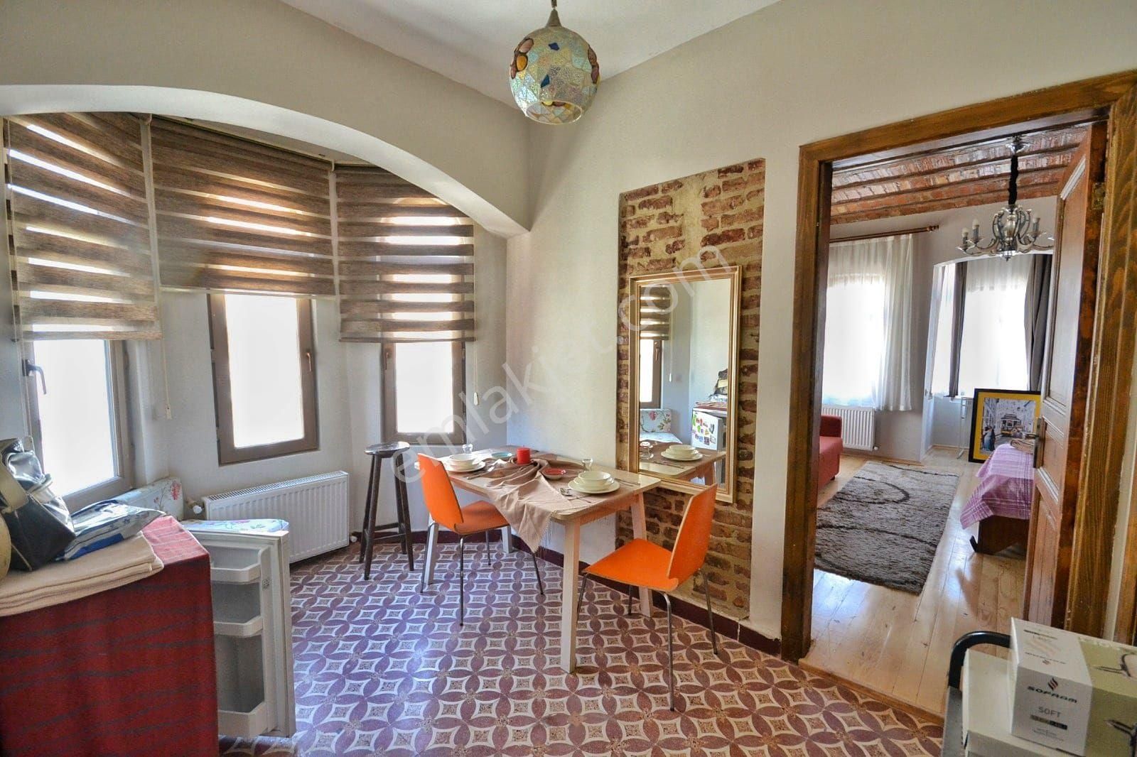 Beyoğıu Galatasarayda 3 Kat Klimalı Kımbili Tüketimler İçinde 1 +0 Full Eşyalı - Görsel 11