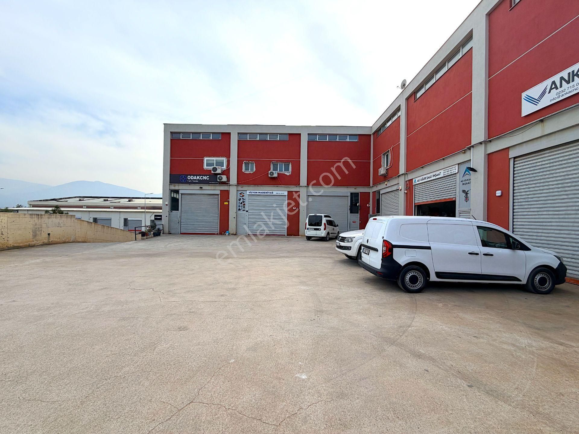 4. Sanayi Üretime Uygun Kiralık Net 244 M2 Masrafsız Köşe Dükkan - Görsel 32