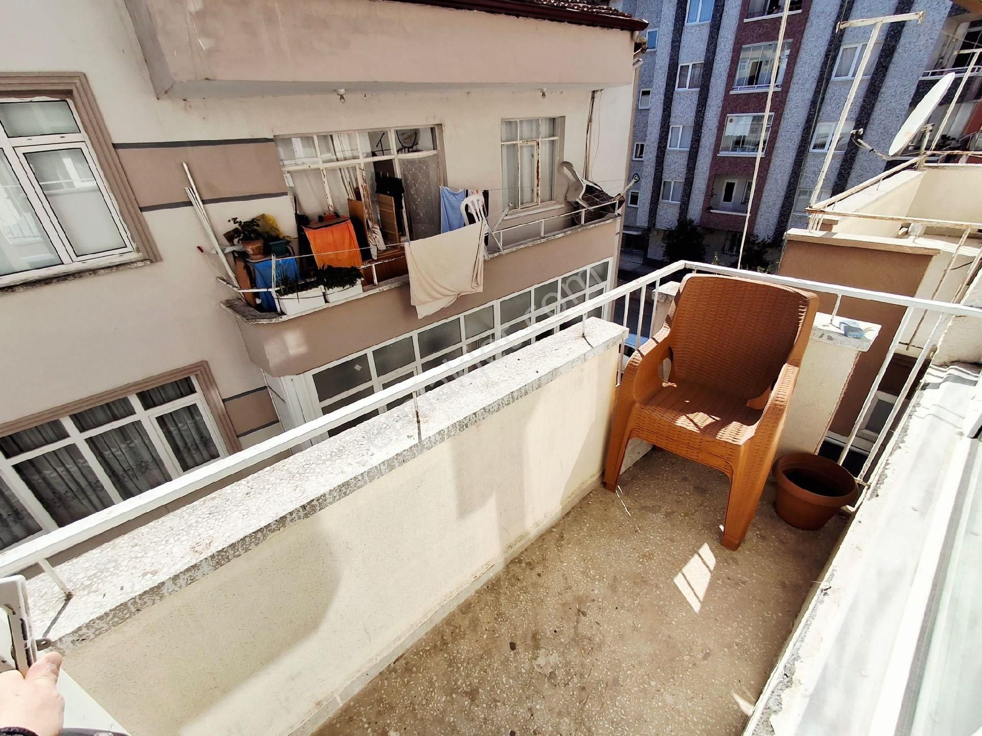 Evim-nur'dan Cumhuriyet Mah. 3+1 4.kat 130m2 Caddeye Cephe Fırsat Daire - Görsel 6