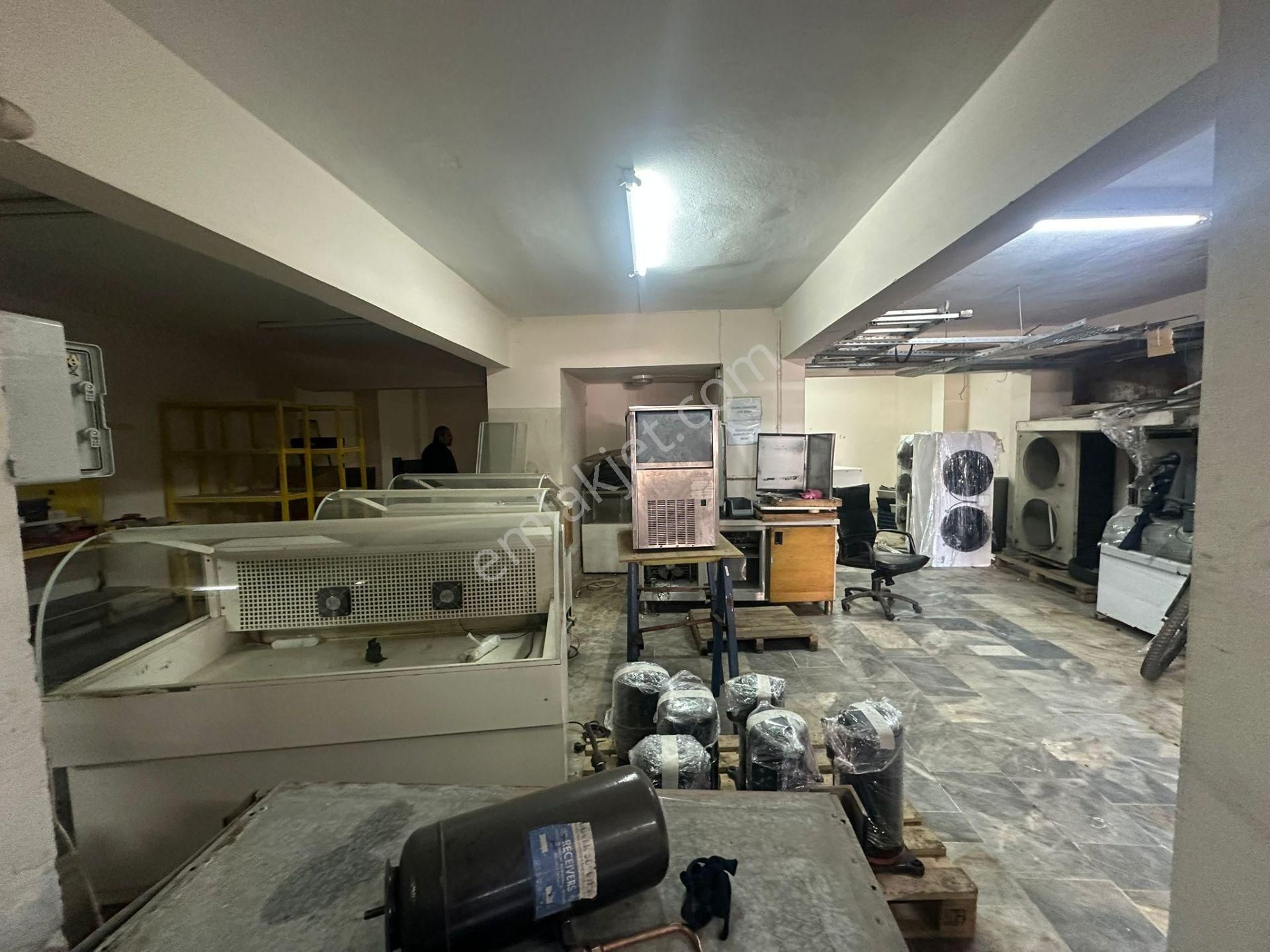 Mertcan Dan Yakacık Meydana Yürüme 200m Fırsat Kiralık Dükkan - Görsel 4