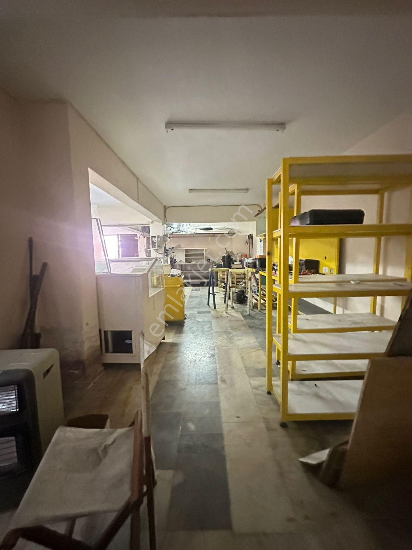 Mertcan Dan Yakacık Meydana Yürüme 200m Fırsat Kiralık Dükkan - Görsel 11