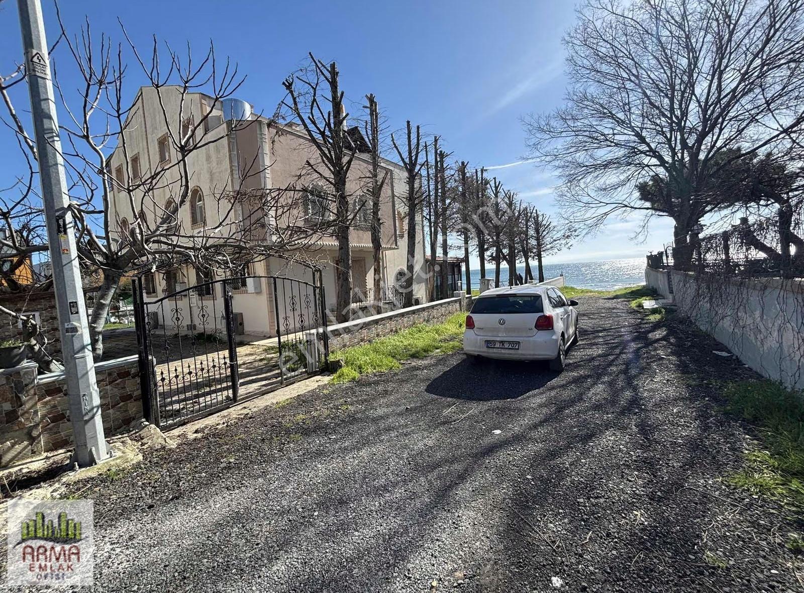 Yeniçiftlik Denize Sıfır Müstakil Bahçeli Tripleks Yazlık - Görsel 25