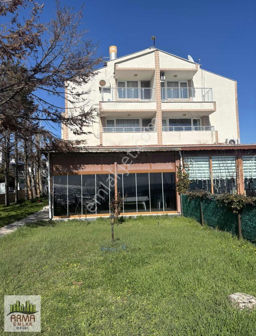Yeniçiftlik Denize Sıfır Müstakil Bahçeli Tripleks Yazlık - Görsel 6