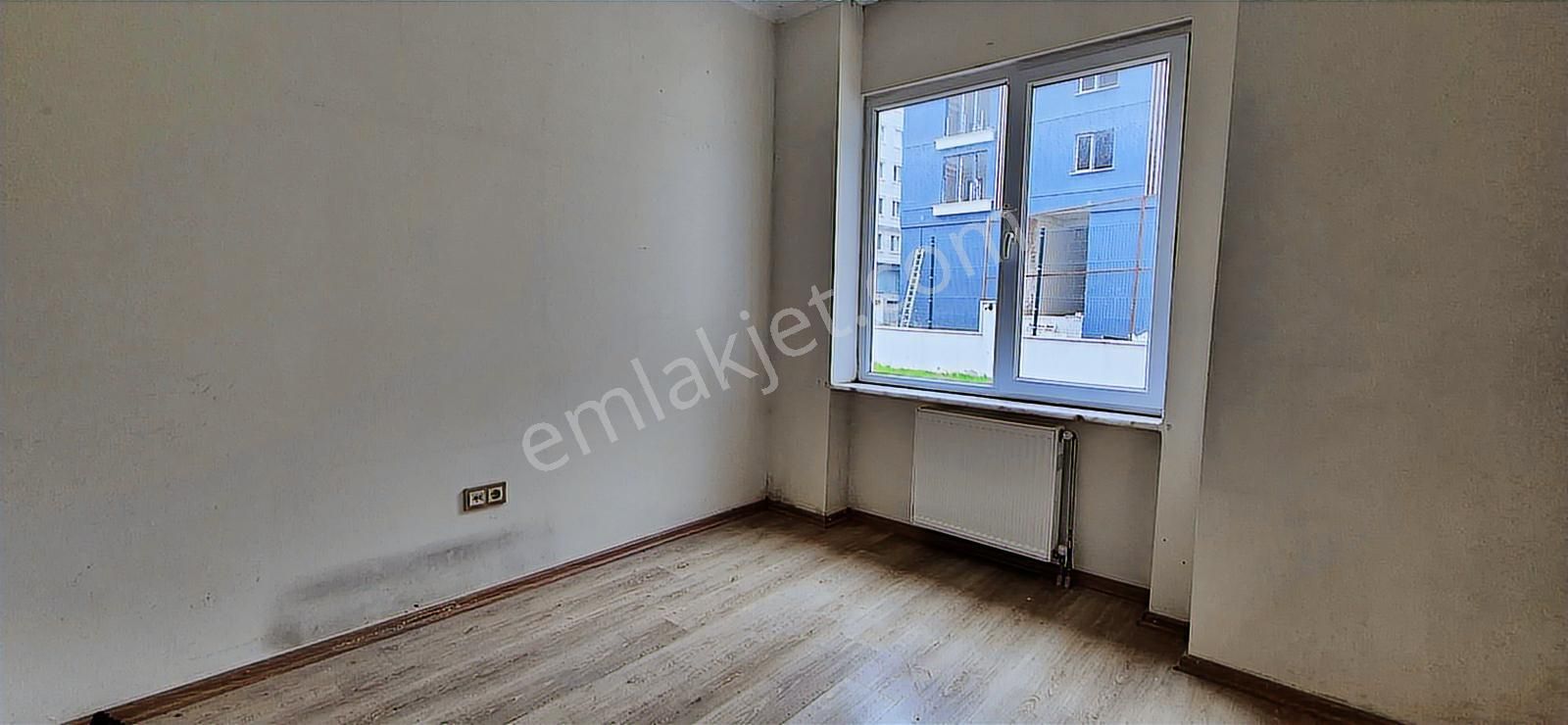 Beylikdüzü Merkezi Konumda Kiralık Geniş 3+1 - Görsel 13