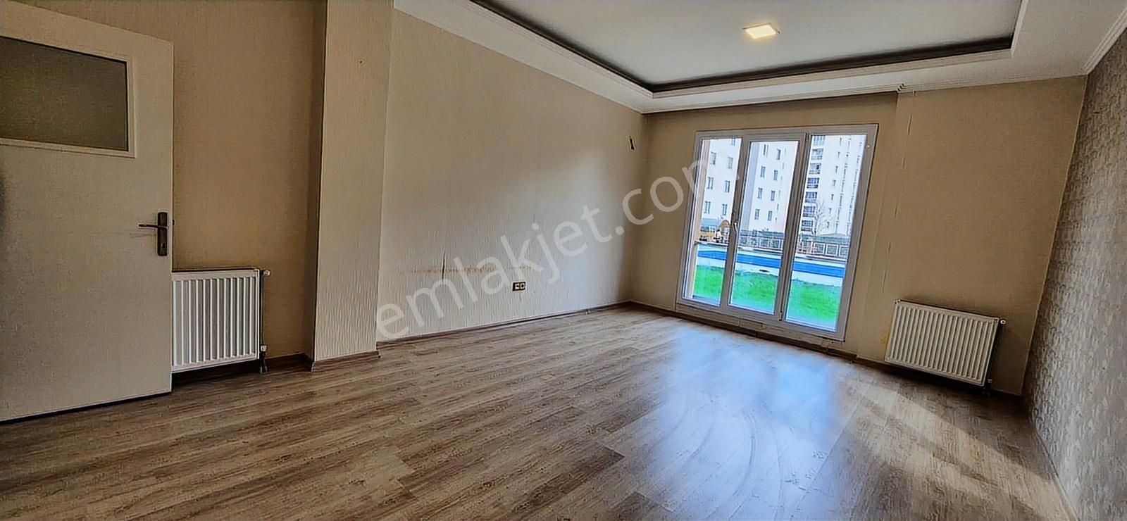 Beylikdüzü Merkezi Konumda Kiralık Geniş 3+1 - Görsel 11