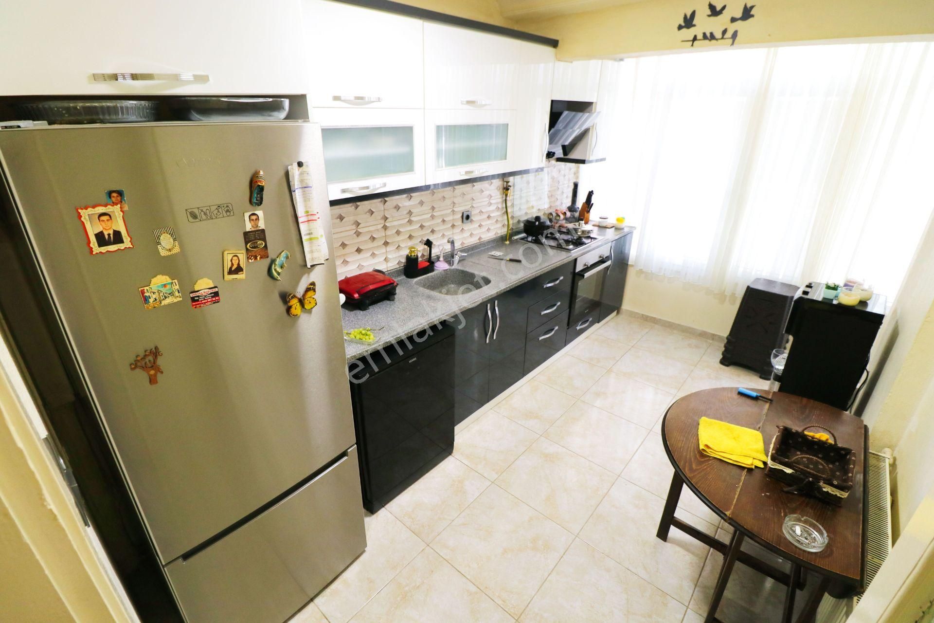 🛑🛑aktif'ten Akçay'da Satılıkön Cephe Arakat Havuzlu 3 Balkonlu Ferah Masrafsız 3+1 Daire