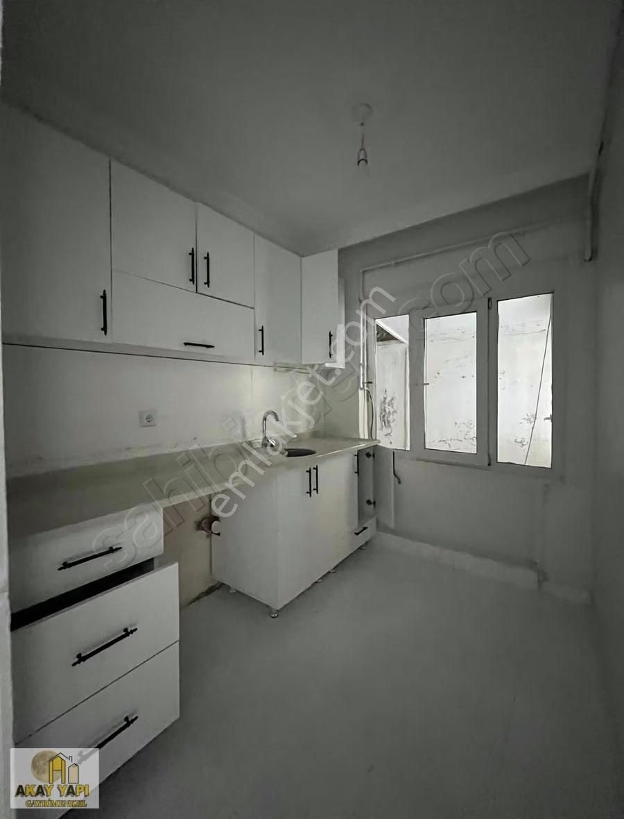 Meydana Yakın Merkez Mahallesi 2+1 Bahçeli Kiralık Daire