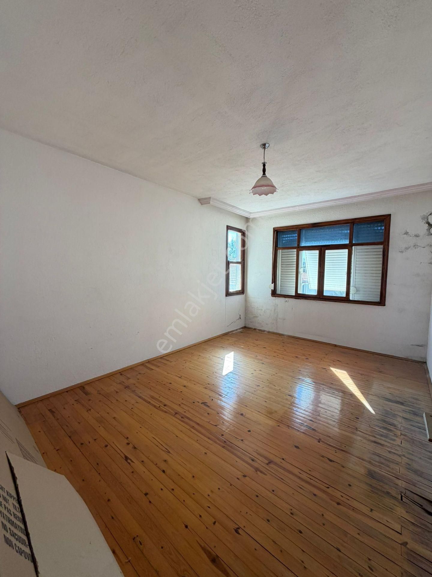 Yeni Mahallede Caddeye Ve Pazara Yakın Kiralık 2+1 Daire - Görsel 12