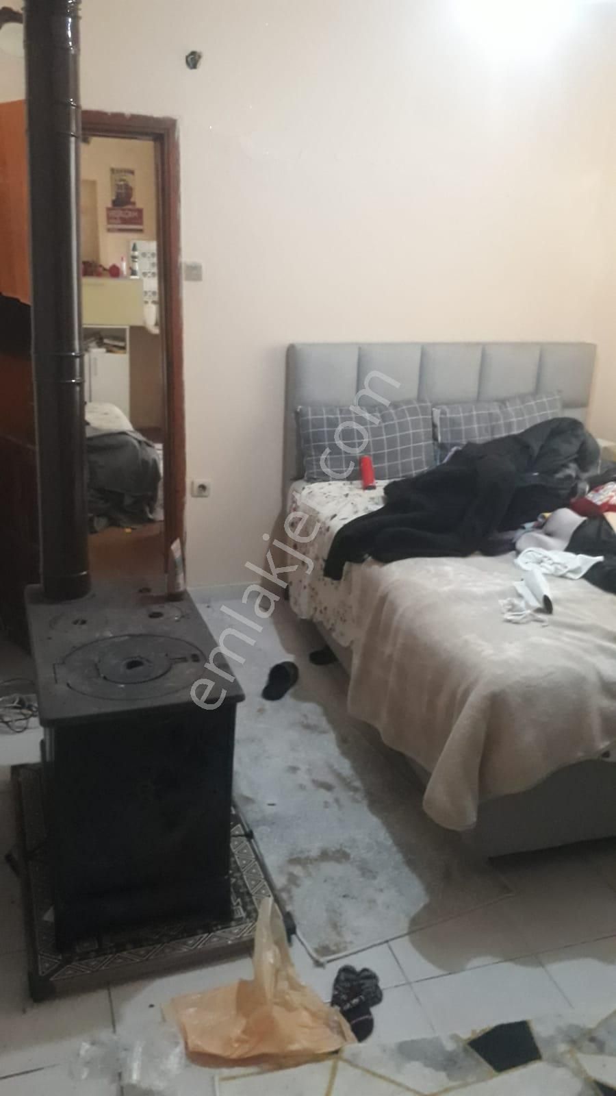 Karabağlar Limontepe Ana Cadde Yakını 1+1 80 M2 Emekli Bekara Uyğun Kiralık Ev - Görsel 2