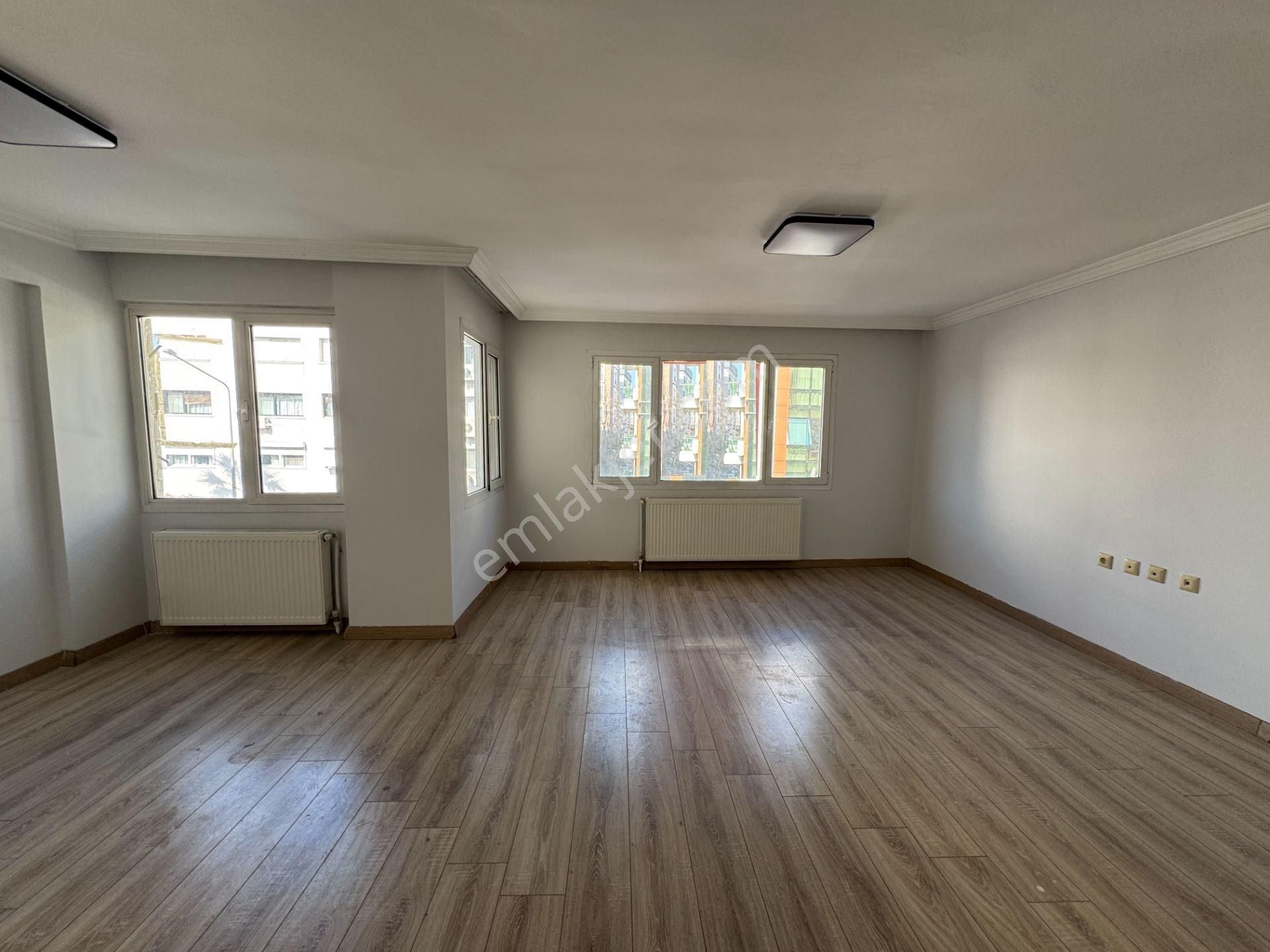 Bostanlı Ev / İşyeri Kullanıma Uygun Satılık 2+1 Tadilatlı Daire - Görsel 4