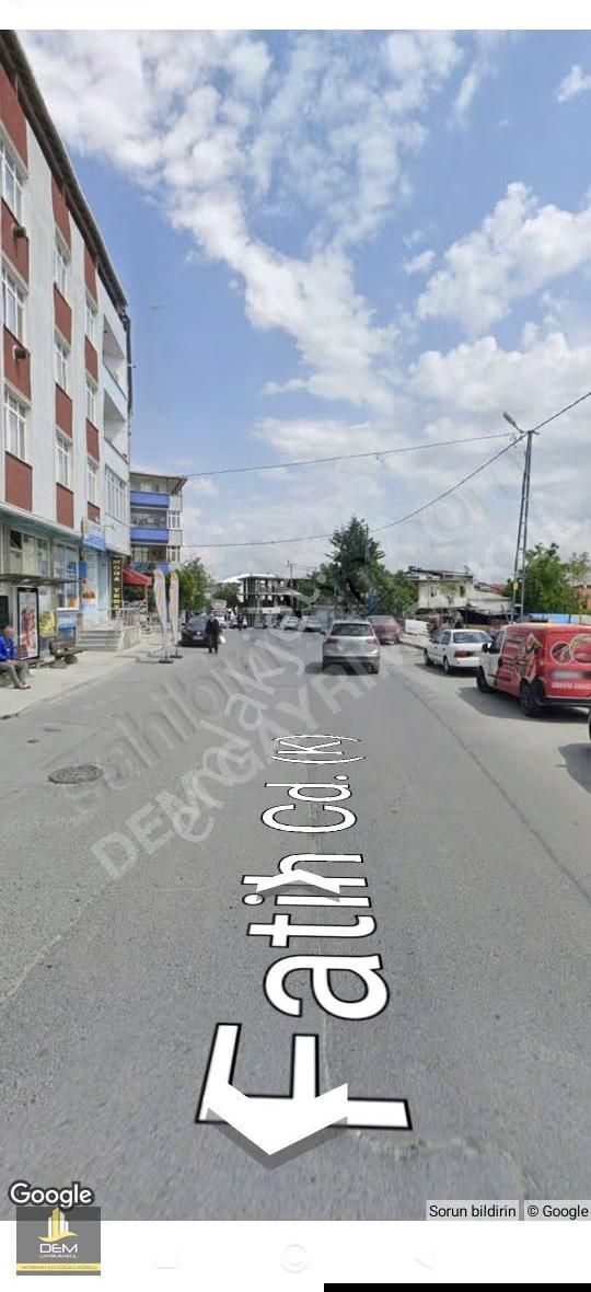 Arnavutköy Suatlar Meydanda Satılık 225m2 Bodrum Dükkan